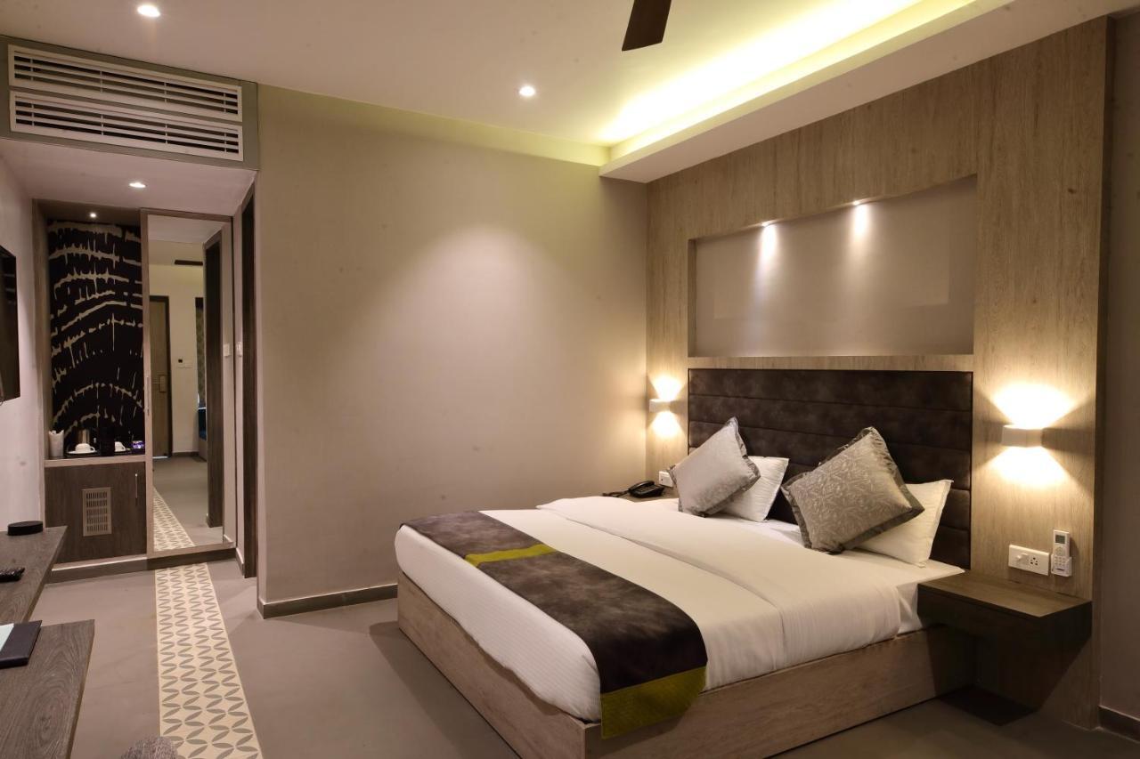 קאנפור Kingston Resort מראה חיצוני תמונה